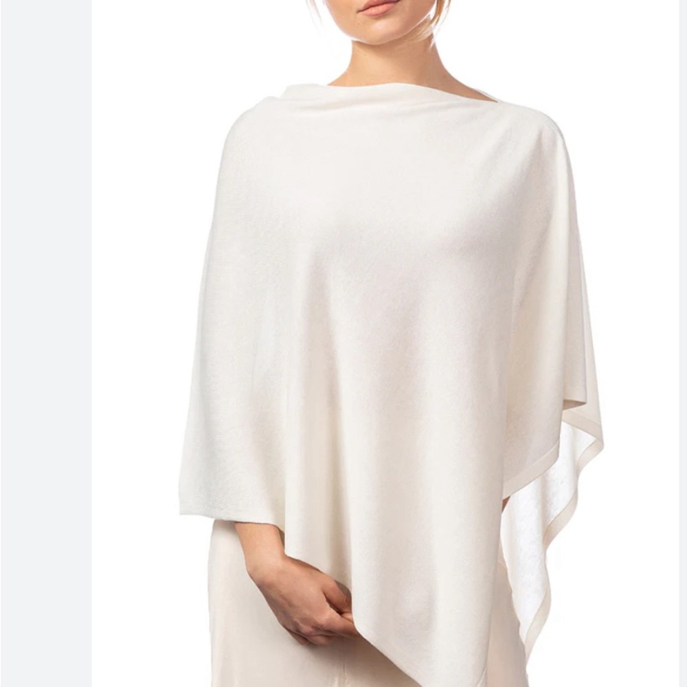 Beautiful cashmere wrap cape Made in Italy